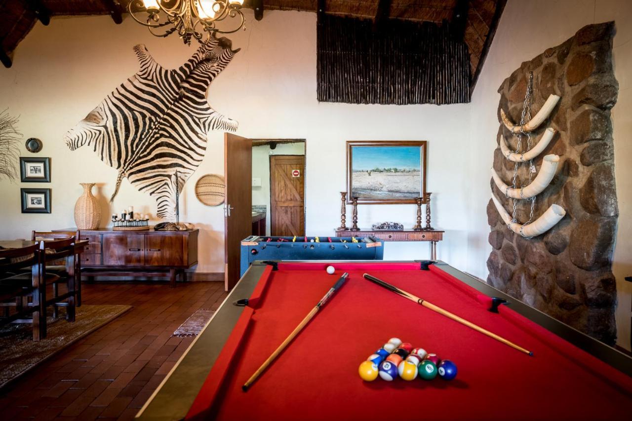 Umkumbe Safari Lodge Riverside Скукуза Екстер'єр фото