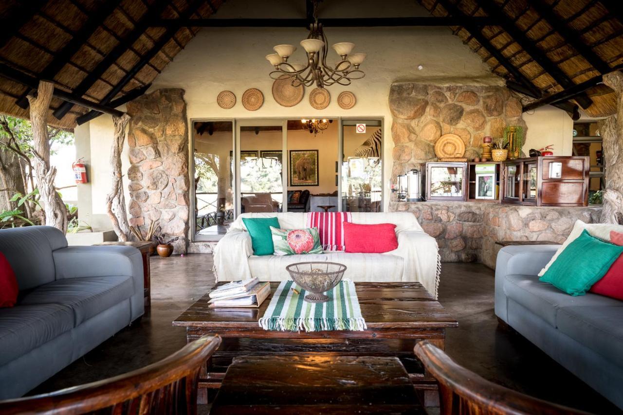 Umkumbe Safari Lodge Riverside Скукуза Екстер'єр фото